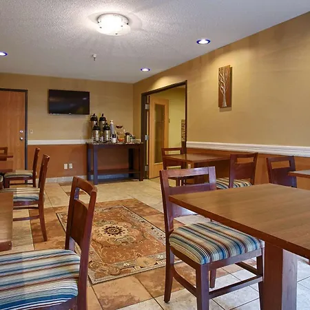 Best Western Alexandria Inn-3