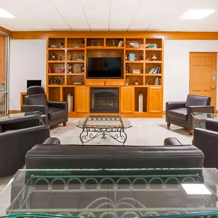 Howard Johnson By Wyndham Conway-3