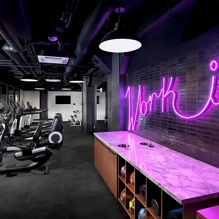 Axiom Hotel-3