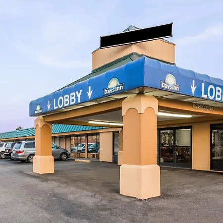 Days Inn By Wyndham Dickson-3