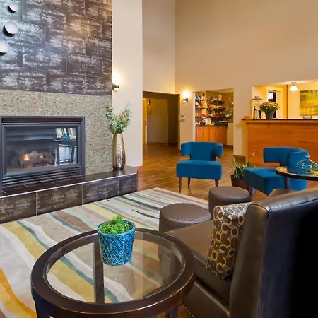Best Western Plus Menomonie Inn & Suites-2