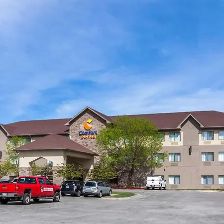 Comfort Suites Omaha East-Council Bluffs-2