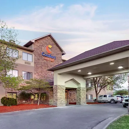 Comfort Suites Omaha East-Council Bluffs-3