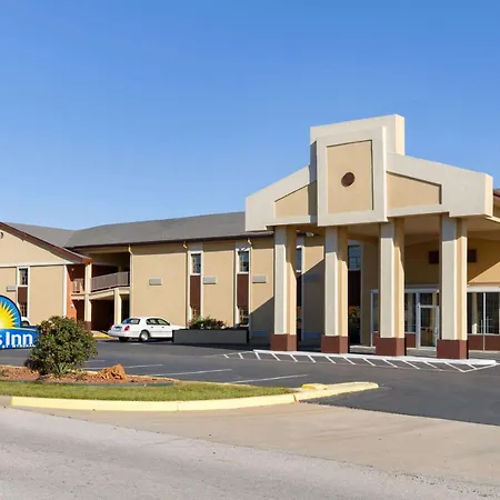 Days Inn By Wyndham Lawton-3