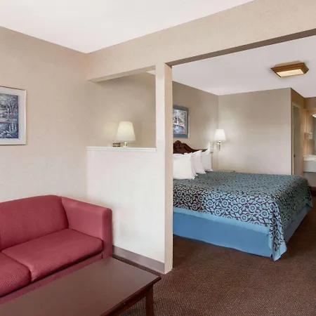 Days Inn By Wyndham Morristown-2