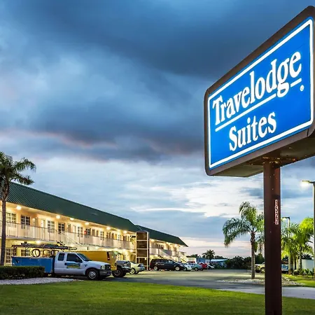 Travelodge Suites By Wyndham Lake Okeechobee-2