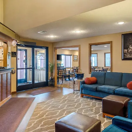 Quality Inn Pueblo North-3