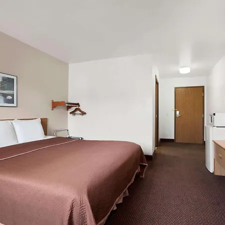 Travelodge By Wyndham Elko Nv-3