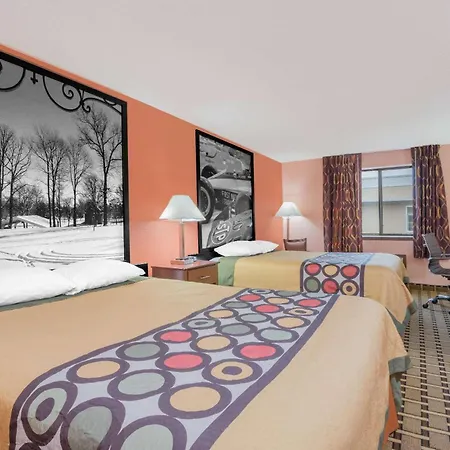 Super 8 By Wyndham Shelbyville-2