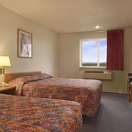Super 8 By Wyndham Pendleton-3