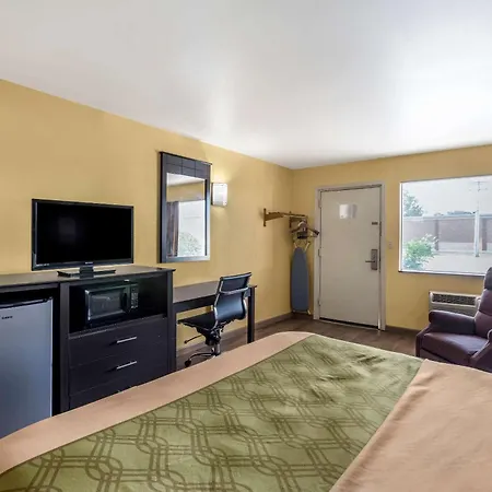 Econo Lodge Easton Route 50-2