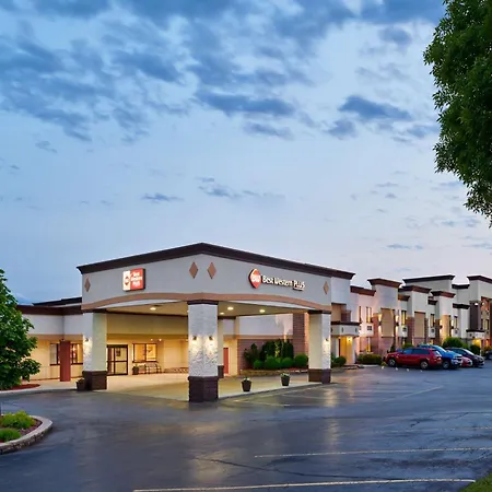 Best Western Plus Milwaukee Airport Hotel & Conference Center-3