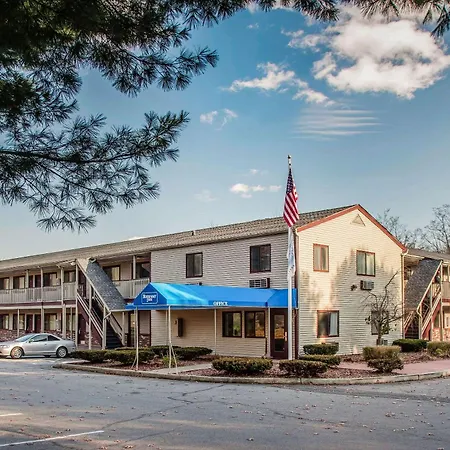 Rodeway Inn Groton - New London-3