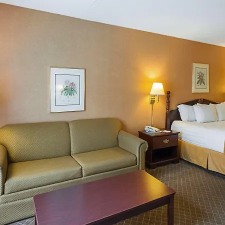Clarion Inn Fairmont-2