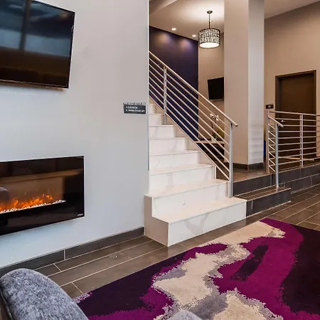 Best Western Plus Stadium Inn-2