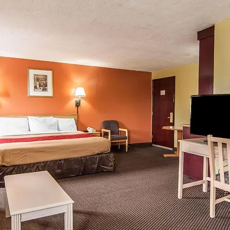 Rodeway Inn Willamette River-3
