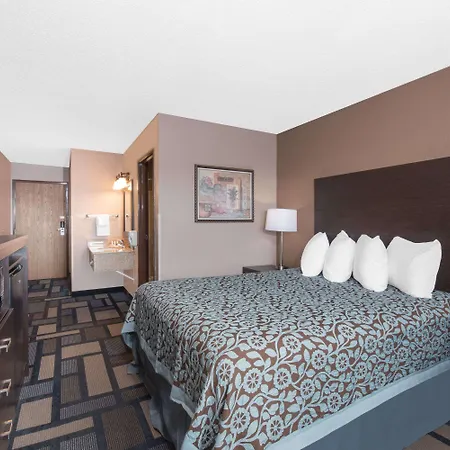Days Inn By Wyndham Watertown-3