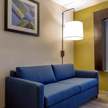 Holiday Inn Express & Suites Chicago West - St Charles By Ihg-2
