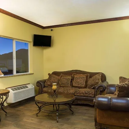 Days Inn By Wyndham Hurricane/Zion National Park Area-2