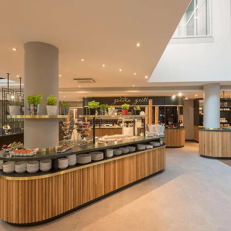 Hilton Garden Inn Frankfurt City Centre-2