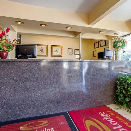 Econo Lodge Somers Point-2