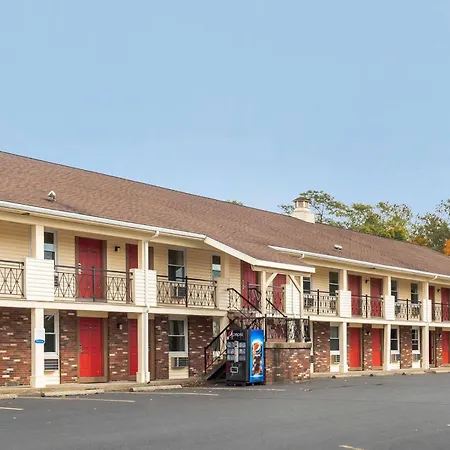 Econo Lodge Sturbridge Route 20-2