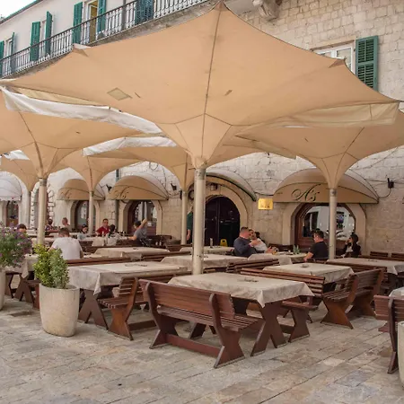 Historic Boutique Hotel Cattaro-3