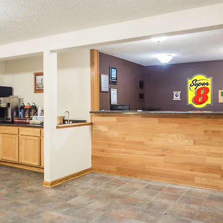 Super 8 By Wyndham Monroe Wi-3