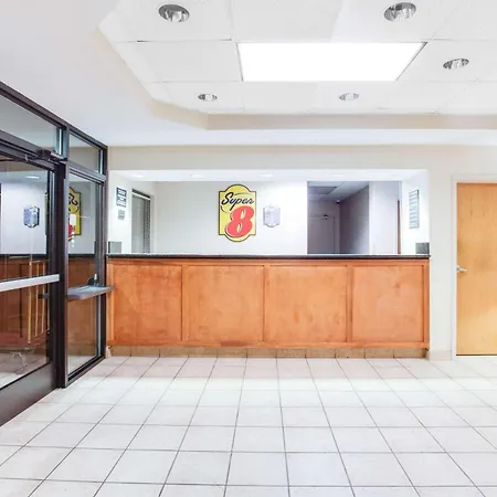 Super 8 By Wyndham Crossville Tn-3