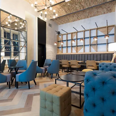 Capital Hotel Garni-2