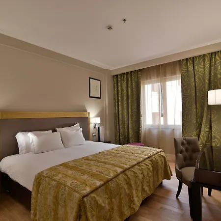 Grand Hotel Yerevan - Small Luxury Hotels Of The World-2