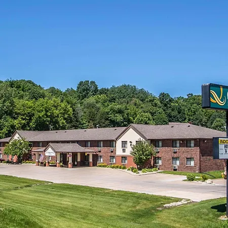Quality Inn & Suites Decorah-2