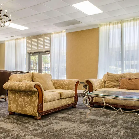 Quality Inn & Suites-2