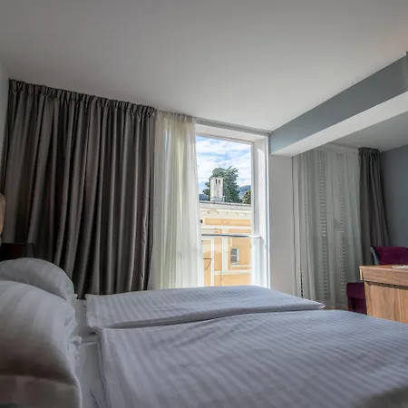 Hotel Paris-2