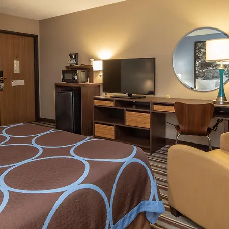 Super 8 By Wyndham Steubenville-2