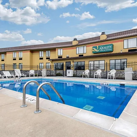 Quality Inn & Suites Brownsburg - Indianapolis West-3