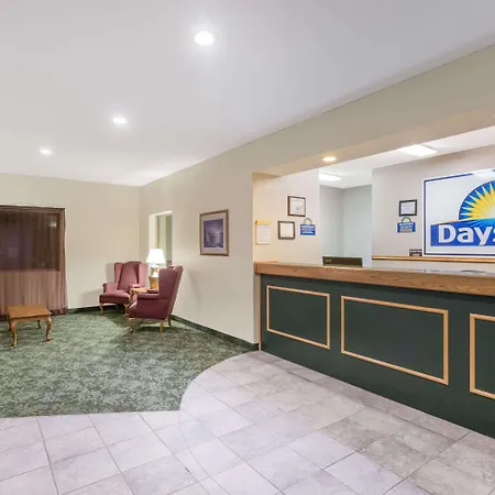 Days Inn By Wyndham Manchester-2