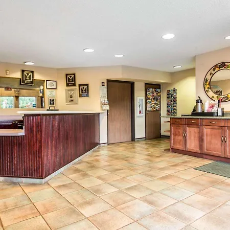 Quality Inn & Suites Manitou Springs At Pikes Peak-3