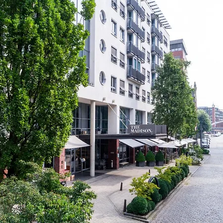 THE MADISON Hotel Hamburg-3