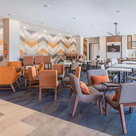 La Quinta Inn & Suites Limon By Wyndham-2