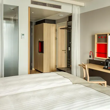 IntercityHotel Amsterdam Airport-3