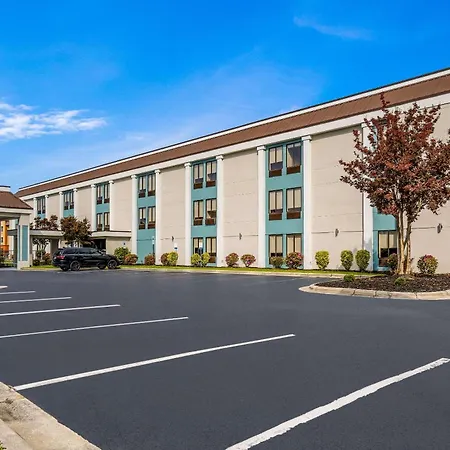 Quality Inn Jacksonville Near Camp Lejeune-2