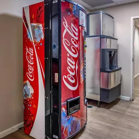 Americas Best Value Inn Opelika-3