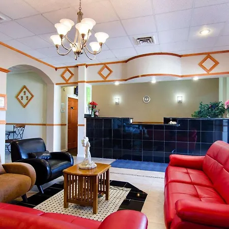 Knights Inn & Suites Emporia-3