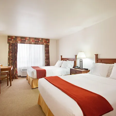 Holiday Inn Express Hotel & Suites Mattoon By Ihg-3
