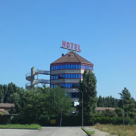 Business Hotel-3