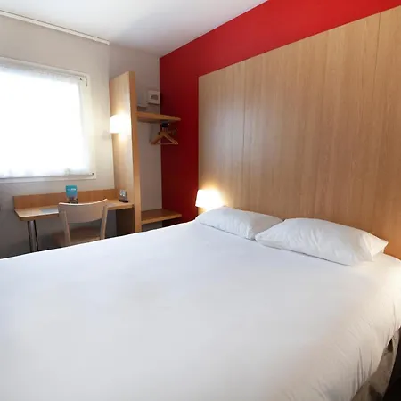 Kyriad Direct Clermont Ferrand Nord Gerzat-3