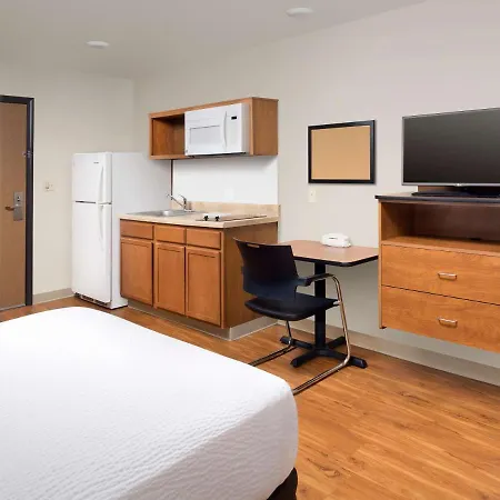 Extended Stay America Select Suites - Kansas City - Stadium-3