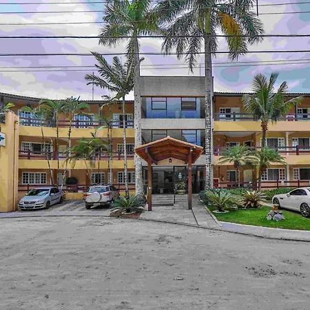FABULOSO FLAT 225, 2 PISCINAS climatizadas, SKY com 170 canais,TV com Xbox, internet particular 500m Bertioga, Riviera de São Lourenço Flat Duplex inteiro, Adega, cozinha equipada completa serviço de hotelaria, serviço de praia nos finais de semana-3