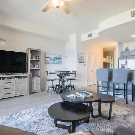 Calypso 3-2303 Penthouse Level W/ Incredible View!-2